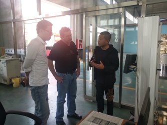 熱烈歡迎加拿大合作商克萊頓先生到五棵松集團(tuán)考察交流