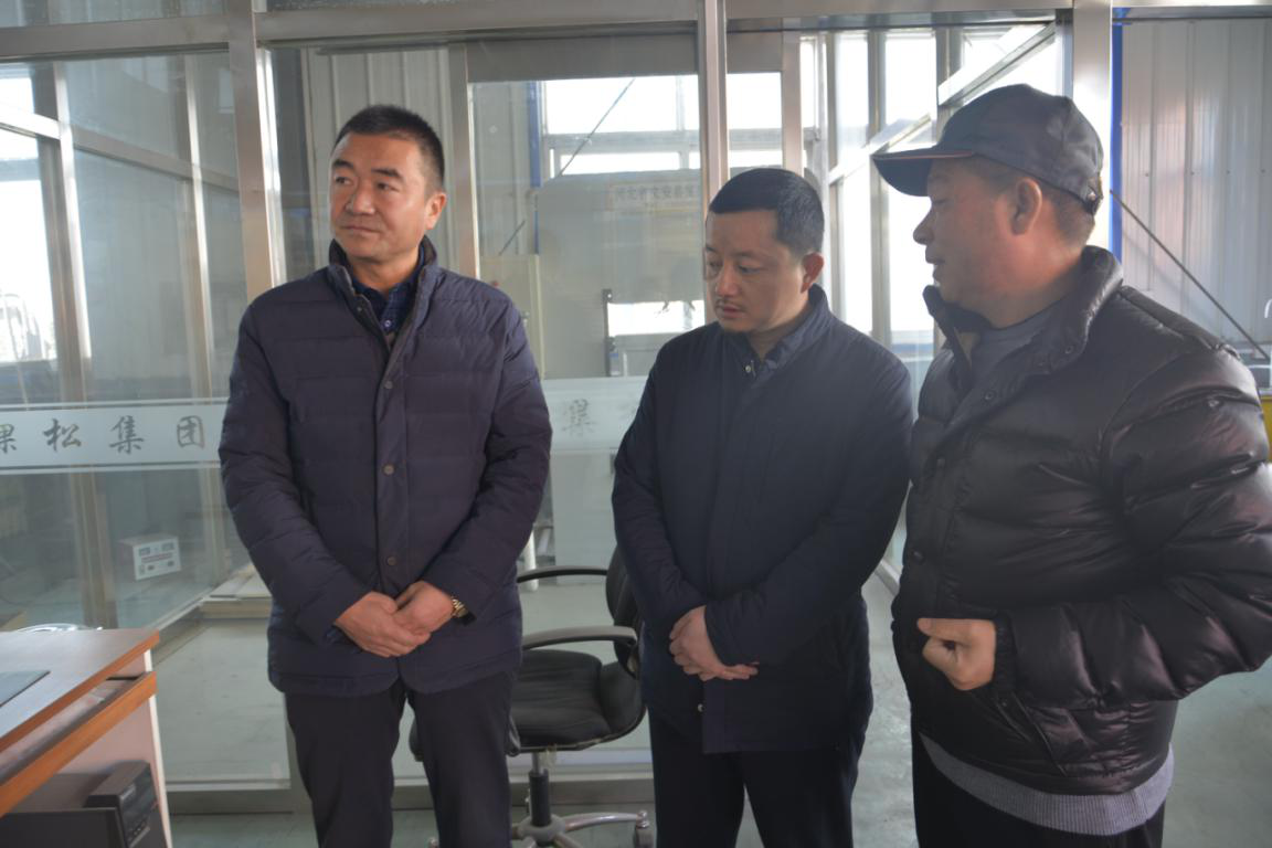 熱烈歡迎蘭州三友木業(yè)有限公司領導到五棵松木業(yè)參觀考察!